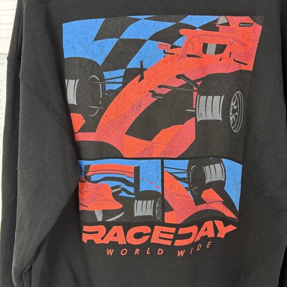 NWOT GOODIE TWO SLEEVES Black race day world wide race car fleece Sweater SZ L - Picture 9 of 9